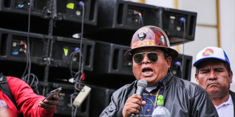 Denuncian al presunto sobrino de Huarachi de recibir 40 millones de CNS