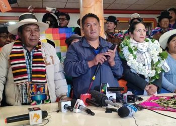 Evo y Wilma son elegidos como el binomio presidencial