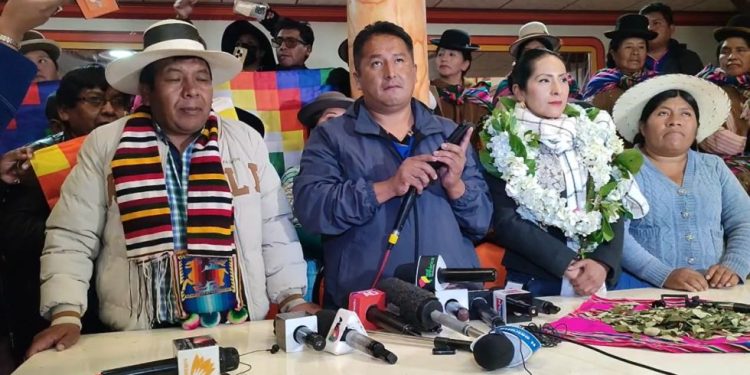 Evo y Wilma son elegidos como el binomio presidencial