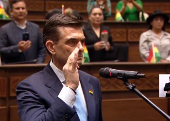 Paz: “¡Dios, patria y familia!” si juro, Bolivia tiene presidente