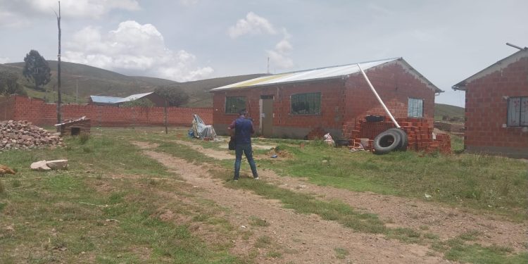 Mujer es apuñalada y buscan a su concubino
