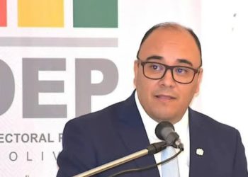 “Felicidades por defender la democracia”: Rodrigo Paz apoya al TSE en la antesala del balotaje