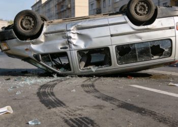 Conductor y acompañante caen con sacos de droga en puesto de control
