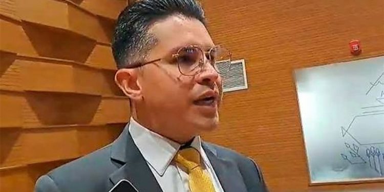 “Que lo sientan”: diputado Rojas endurece discurso frente a 25 días de crisis
