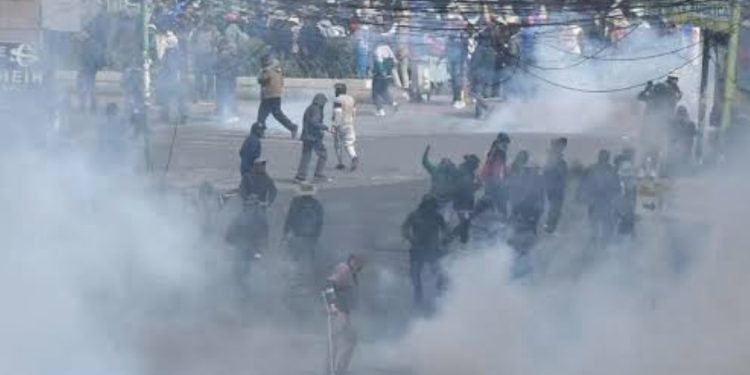 Bolivia llora siete fallecidos por los bloqueos evistas y Rodrigo Paz redobla el llamado al diálogo